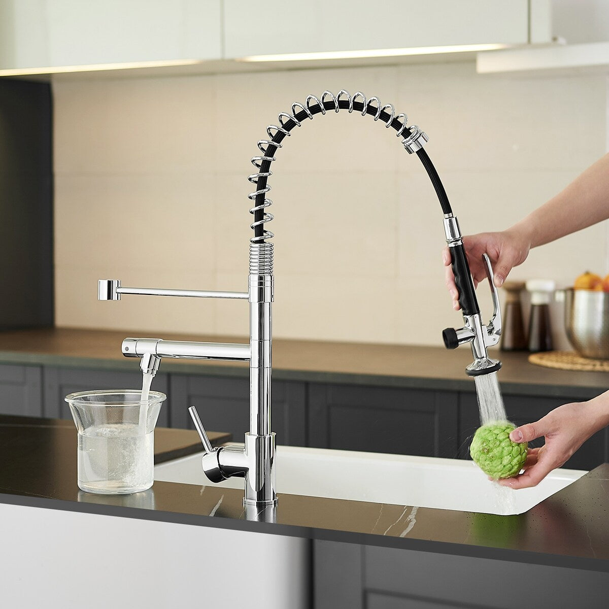 Commercial Single Handle Kitchen Faucet with Pull Down Sprayer