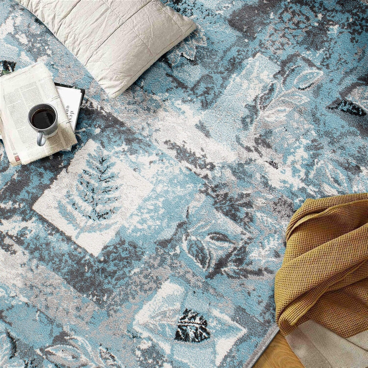 Contemporary Distressed Floral Area Rug