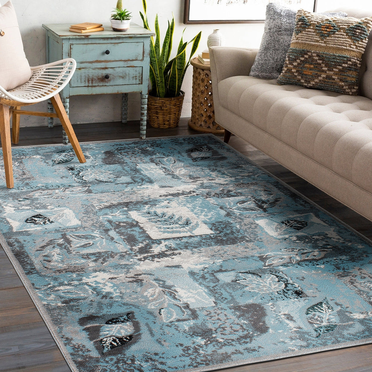 Contemporary Distressed Floral Area Rug