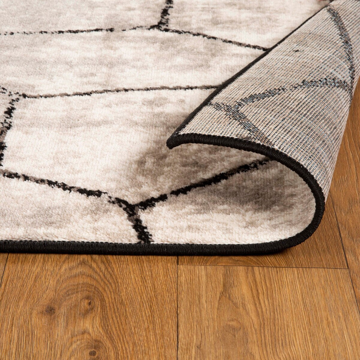 Contemporary Modern Geometric Cobblestone Indoor Area Rug by Superior
