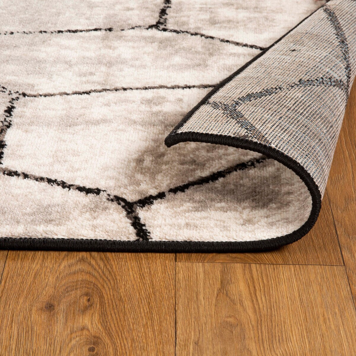 Contemporary Modern Geometric Cobblestone Indoor Area Rug by Superior