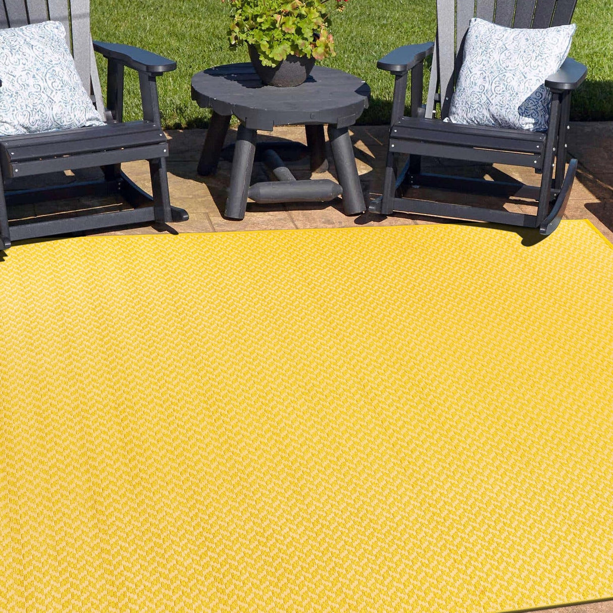 Contemporay Solid Reversible Plastic Outdoor Rugs
