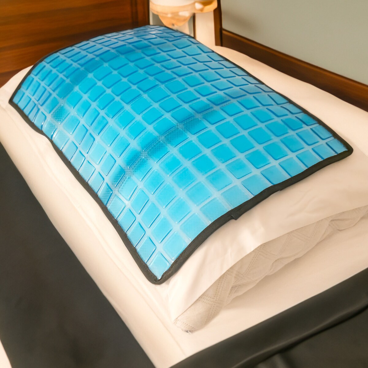 Cooling Gel Pillow Pad w Chill Gel Cells Cooling Mat For Hot Flashes, Dog & More