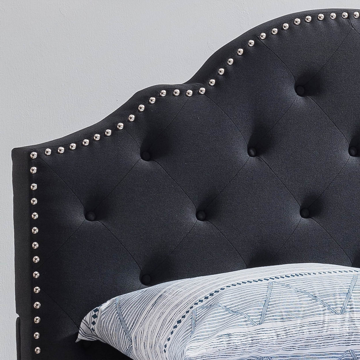 Cordeaux Queen-size Tufted Upholstered Bed by Christopher Knight Home