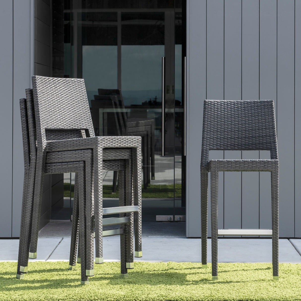 Corvus 30" Patio Bar Stool (Set of 4)