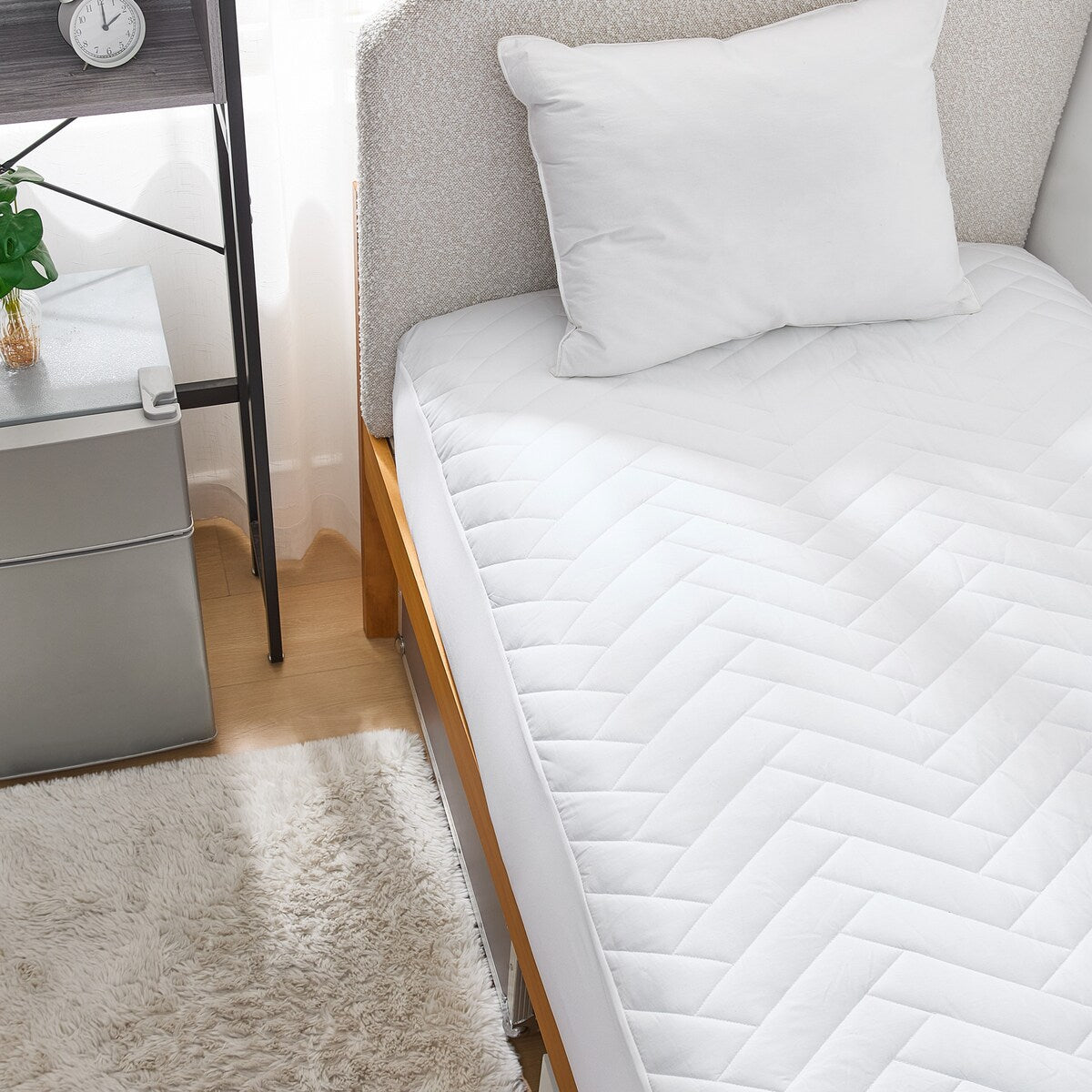 Cotton-Top Twin XL Mattress Pad - Waterproof - White