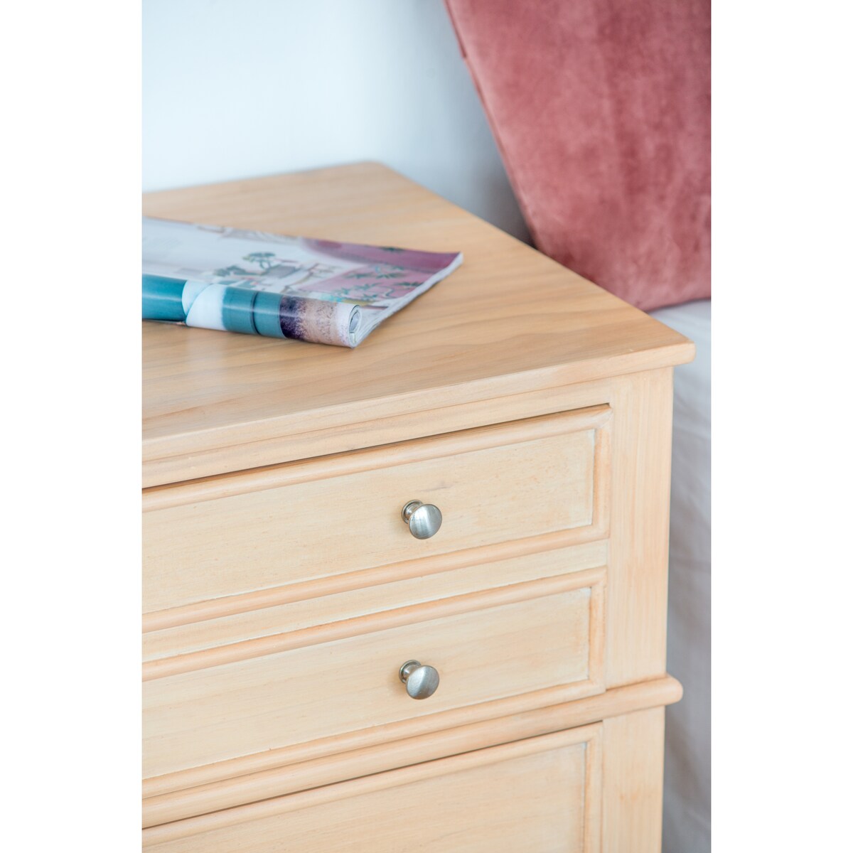 Crafted of Wood Bed Storage Cabinet Chest with Three Drawers