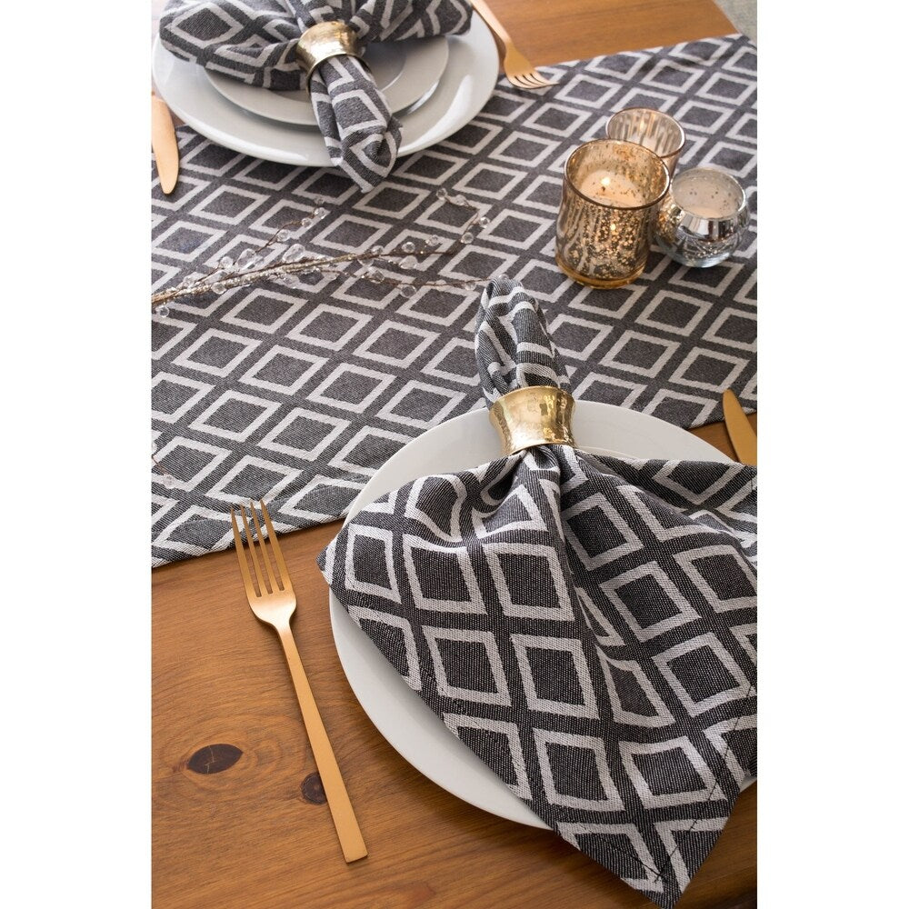 DII Black & White Table Runner