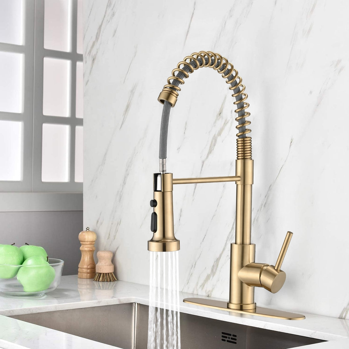 DORNBERG Gold Pull Down Sprayer Spring Kitchen Sink Faucet