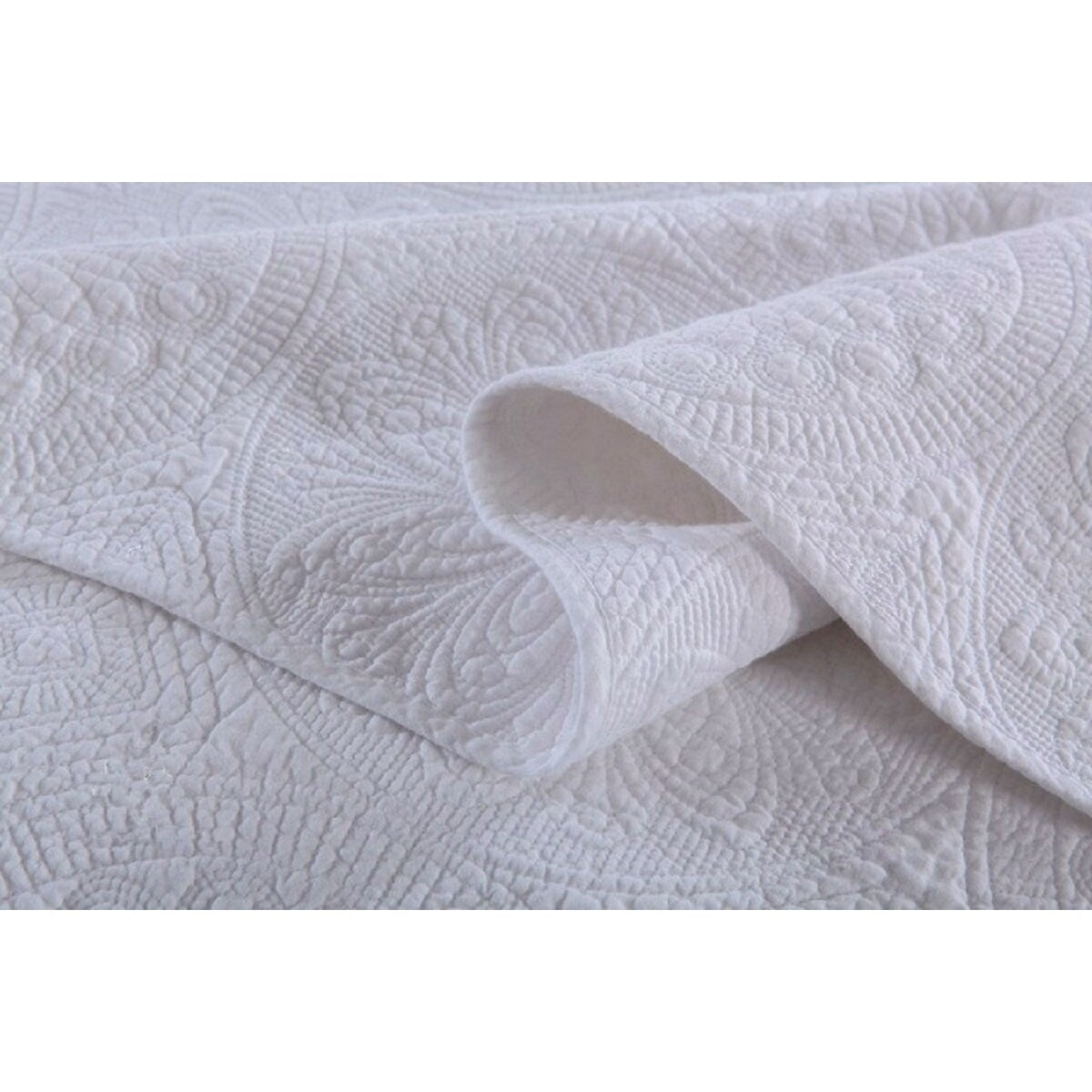 Daily Boutik King size White 3-Piece Quilt Bedspread Set 100-Percent Cotton Floral Medallion Pattern