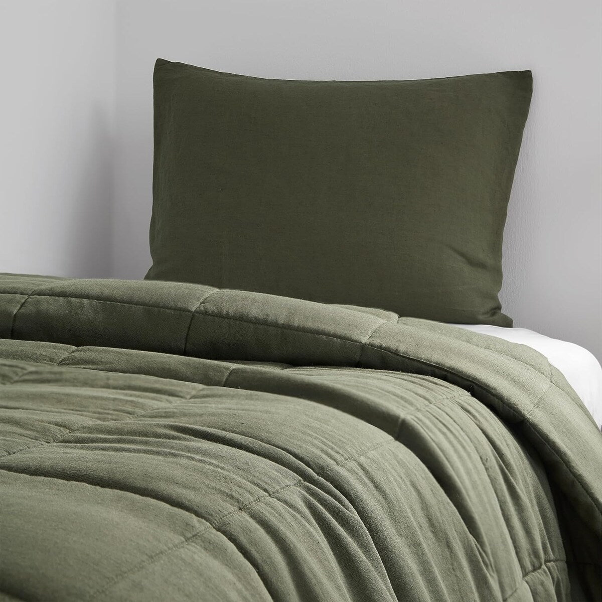 Dark Sky Reserve® - Bamboo Linen Comforter - Portugal Made - Hero Green
