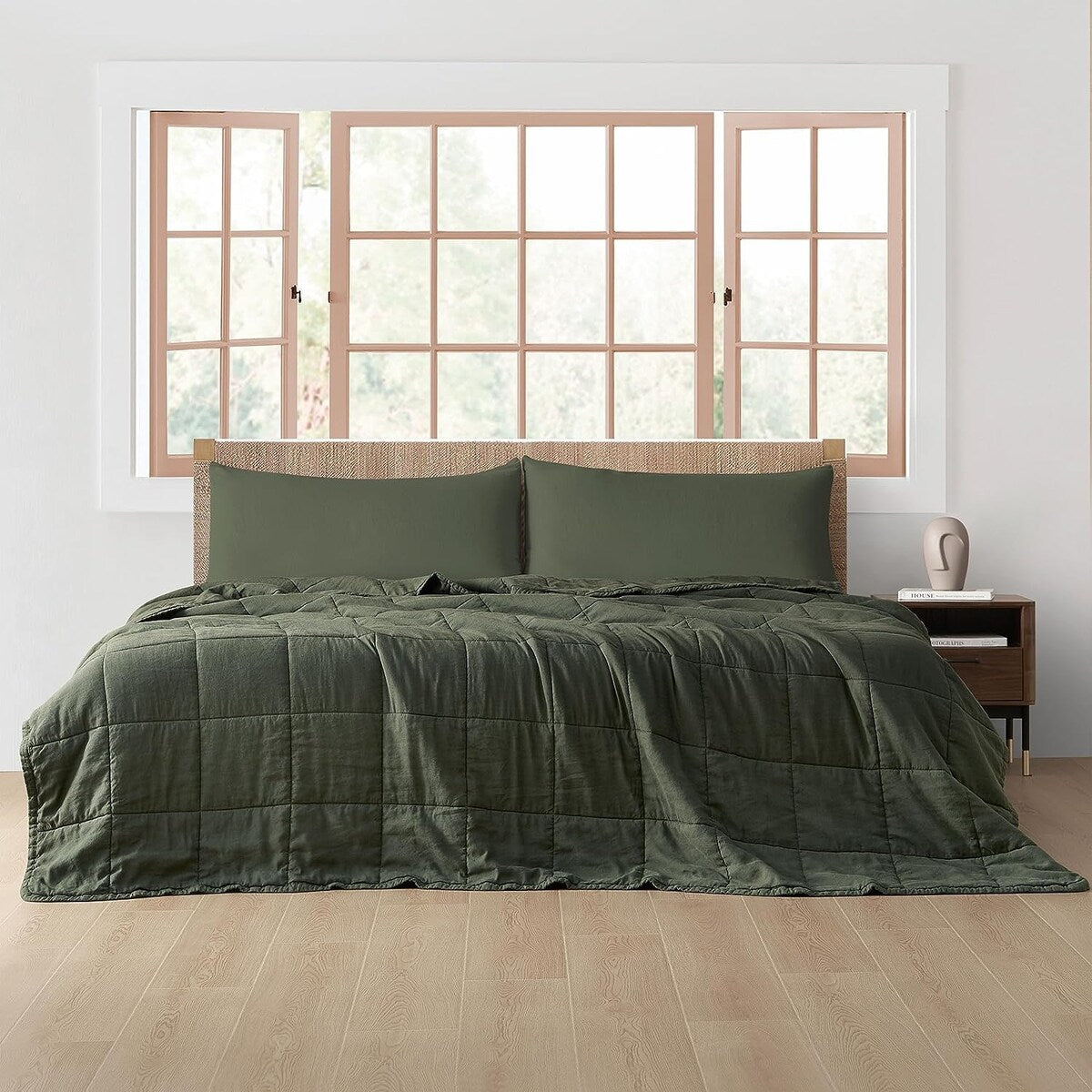 Dark Sky Reserve® - Bamboo Linen Comforter - Portugal Made - Hero Green