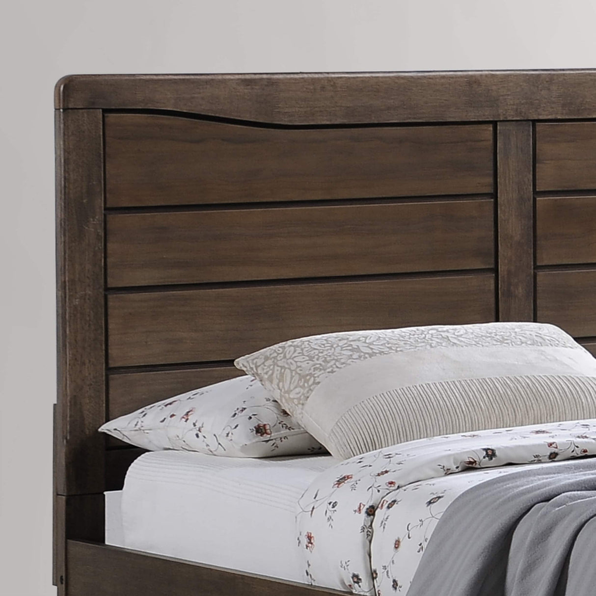 Darlin Rustic Queen-size Wood Platform Bed by Christopher Knight Home