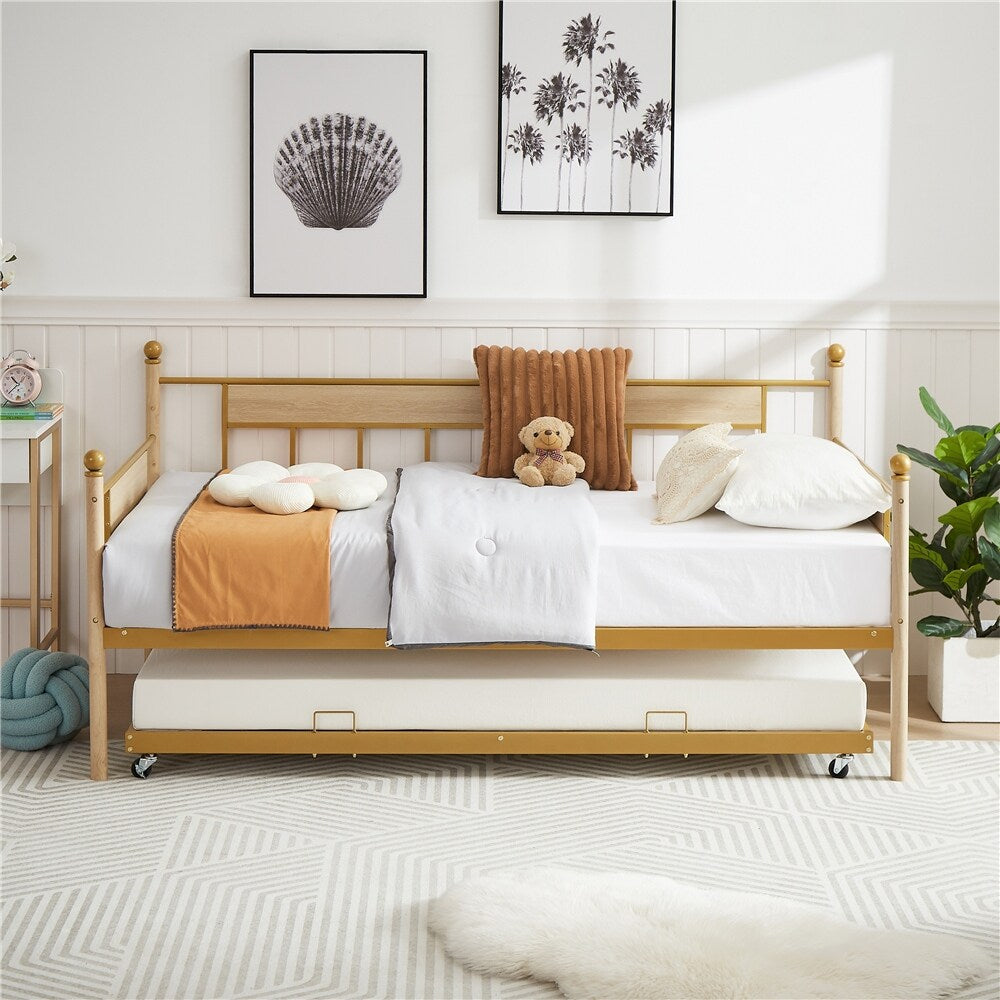 Daybed, Sofa Bed Metal Framed with Trundle Twin Size