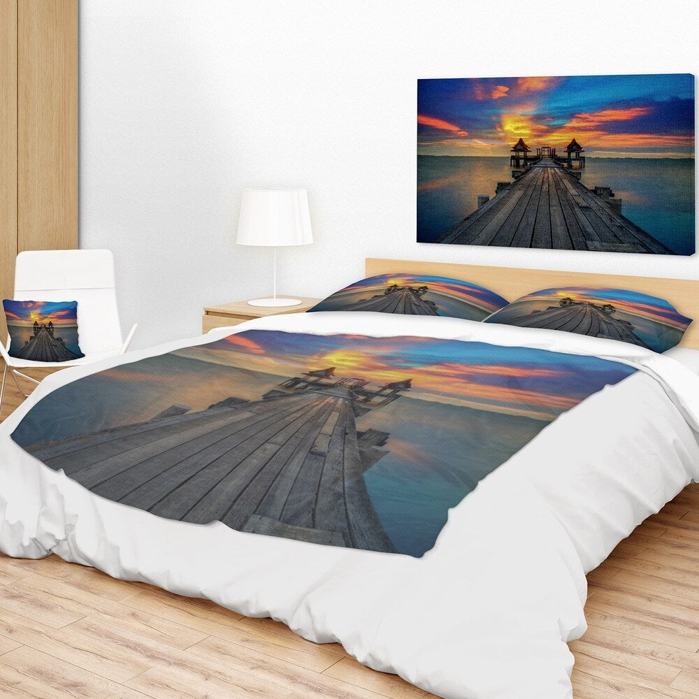 Designart 'Wide Wooden Bridge into Distant Sun' Pier Seascape Throw Blanket