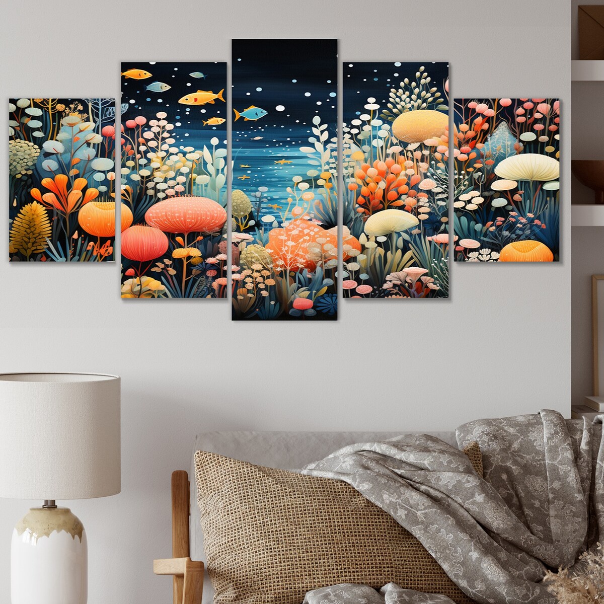 Designart "Aquariums Aquatic Pointillism An II" Nautical & Beach Metal Art Print Set