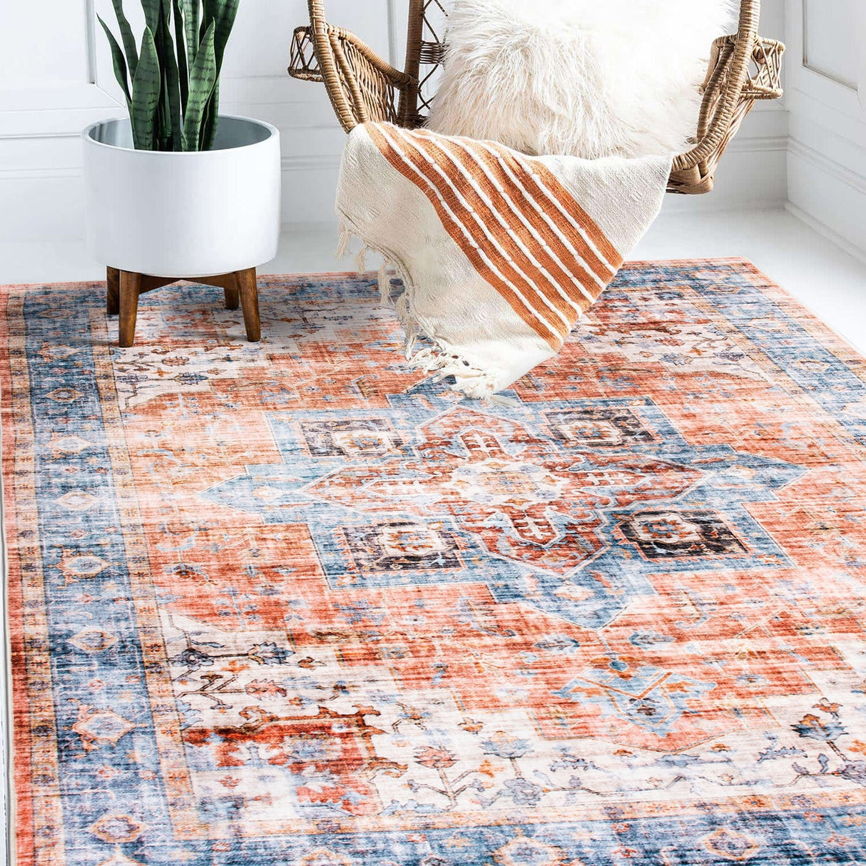 World Rug Gallery Distressed Traditional Machine Washable Area Rug