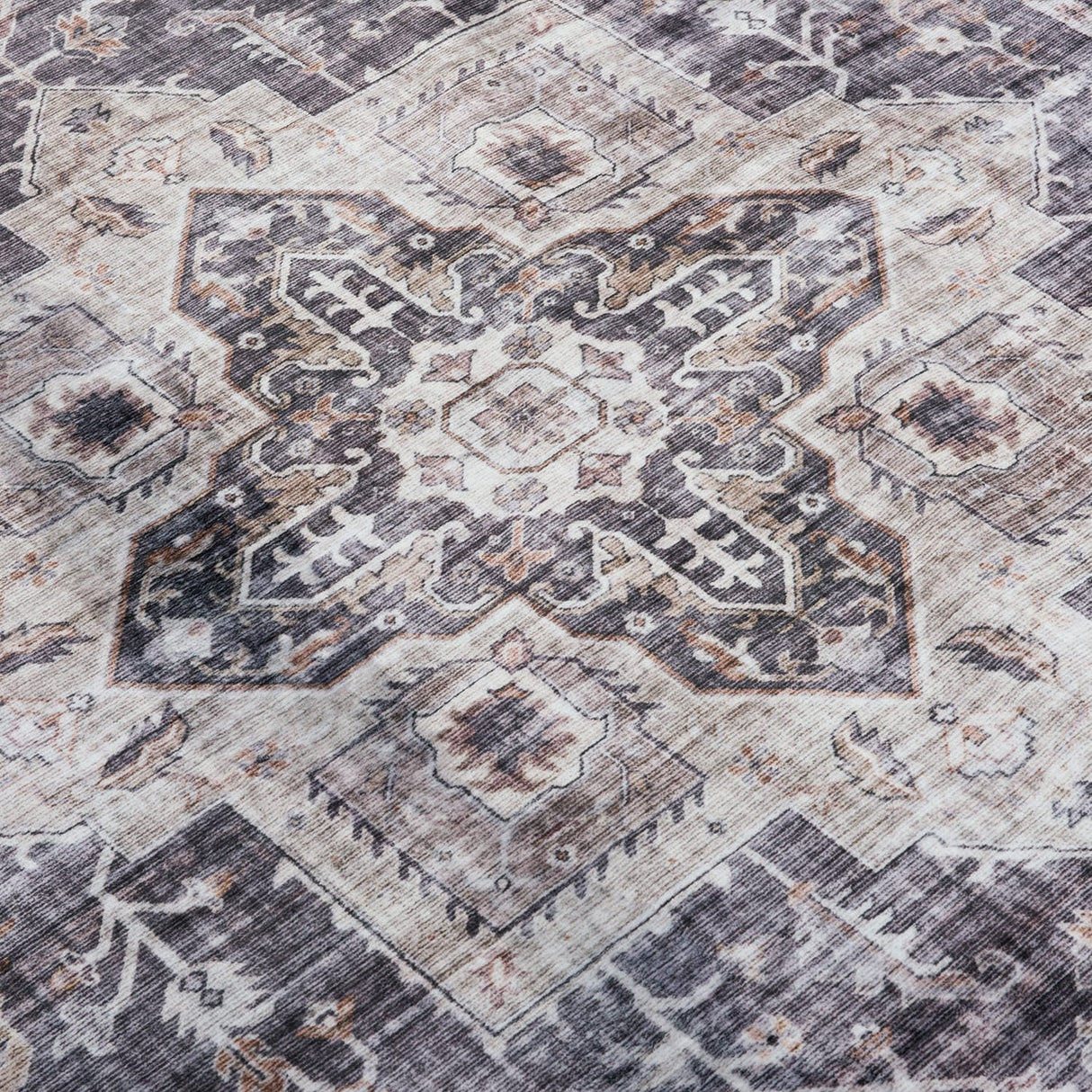 World Rug Gallery Distressed Traditional Machine Washable Area Rug