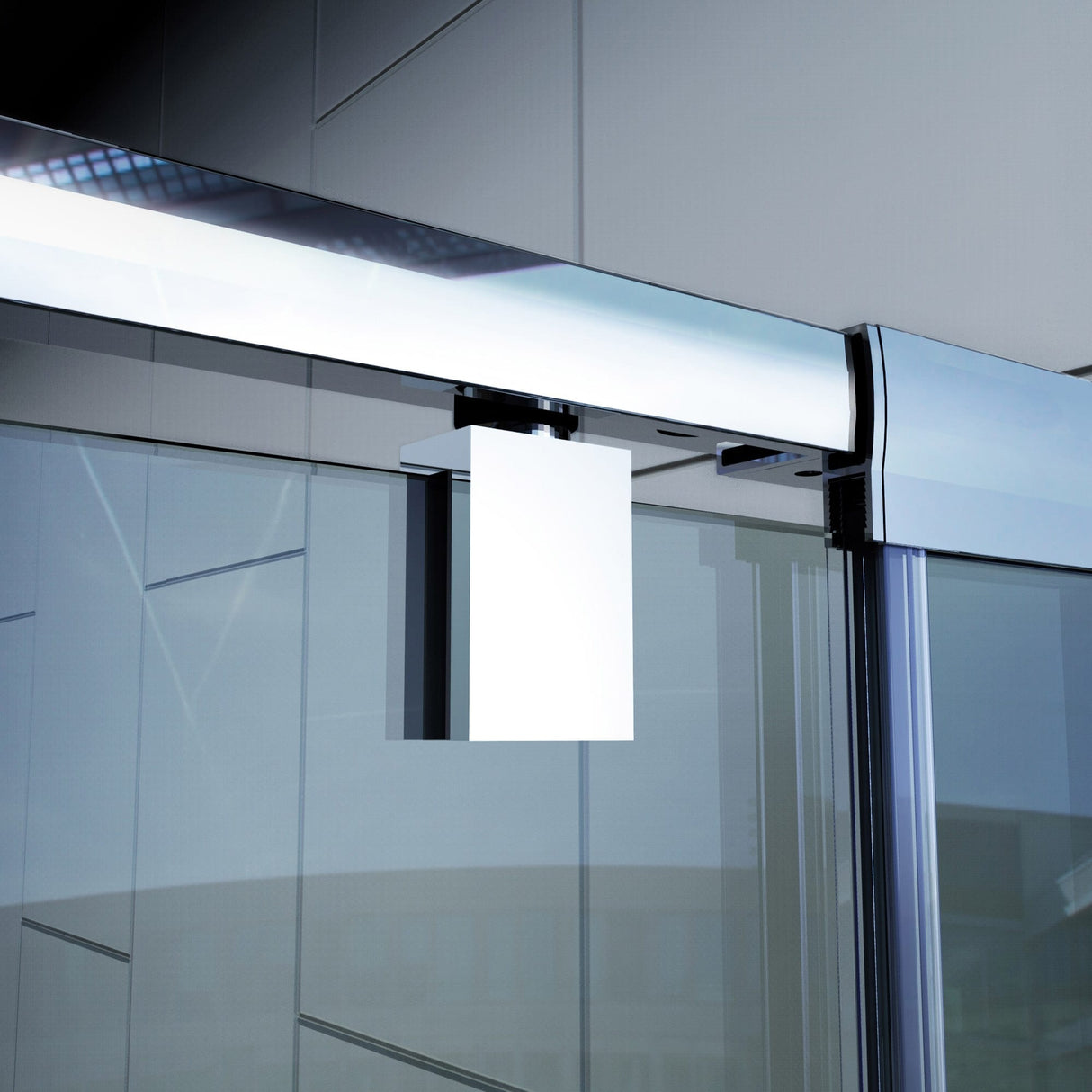 DreamLine Flex 30 in. D x 60 in. W x 76 3/4 in. H Pivot Shower Door, Shower Base and Backwall Kit - 30" x 60" - 30" x 60"