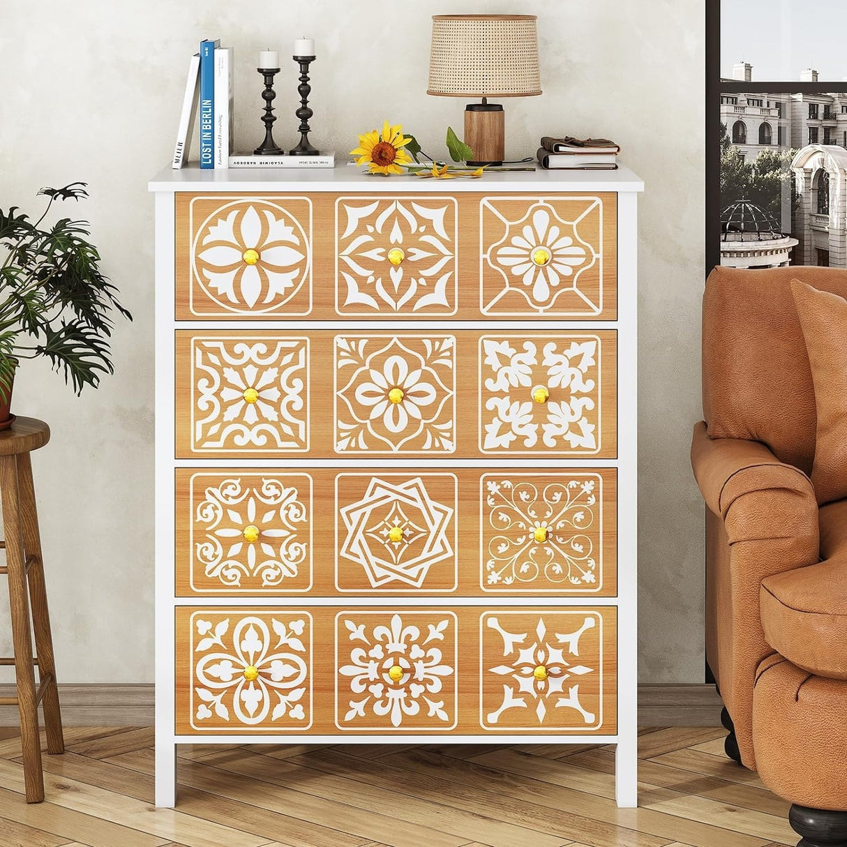 Dresser for Bedroom with 4 Drawers Charging Station