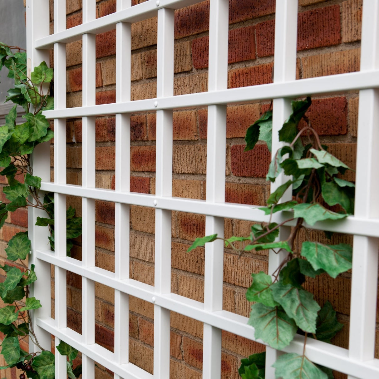 DuraTrel Winchester White Vinyl Wall Trellis