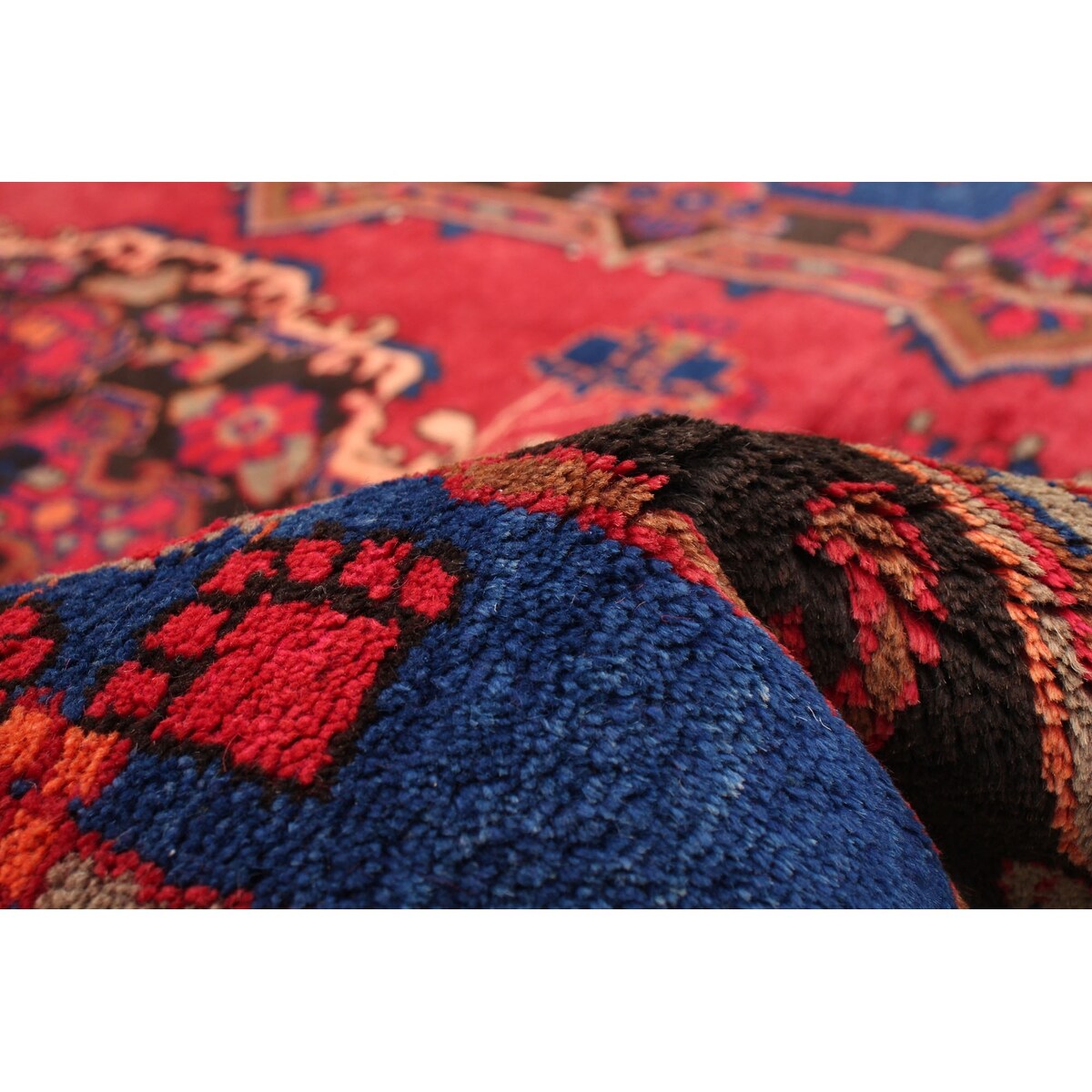 ECARPETGALLERY Hand-knotted Caucasus Kula Red Wool Rug - 5'5 x 9'10