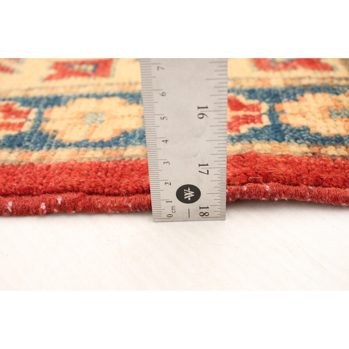 Hand-knotted Finest Gazni Red Wool Rug - 6'0 x 8'6/6'0" x 8'6"