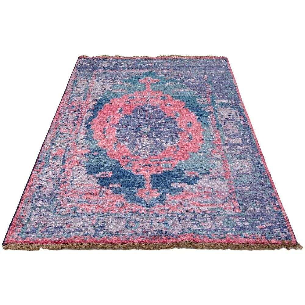 Hand-knotted Jules Ushak Turquoise Rug - 5'6" x 7'4"/5'6 x 7'4