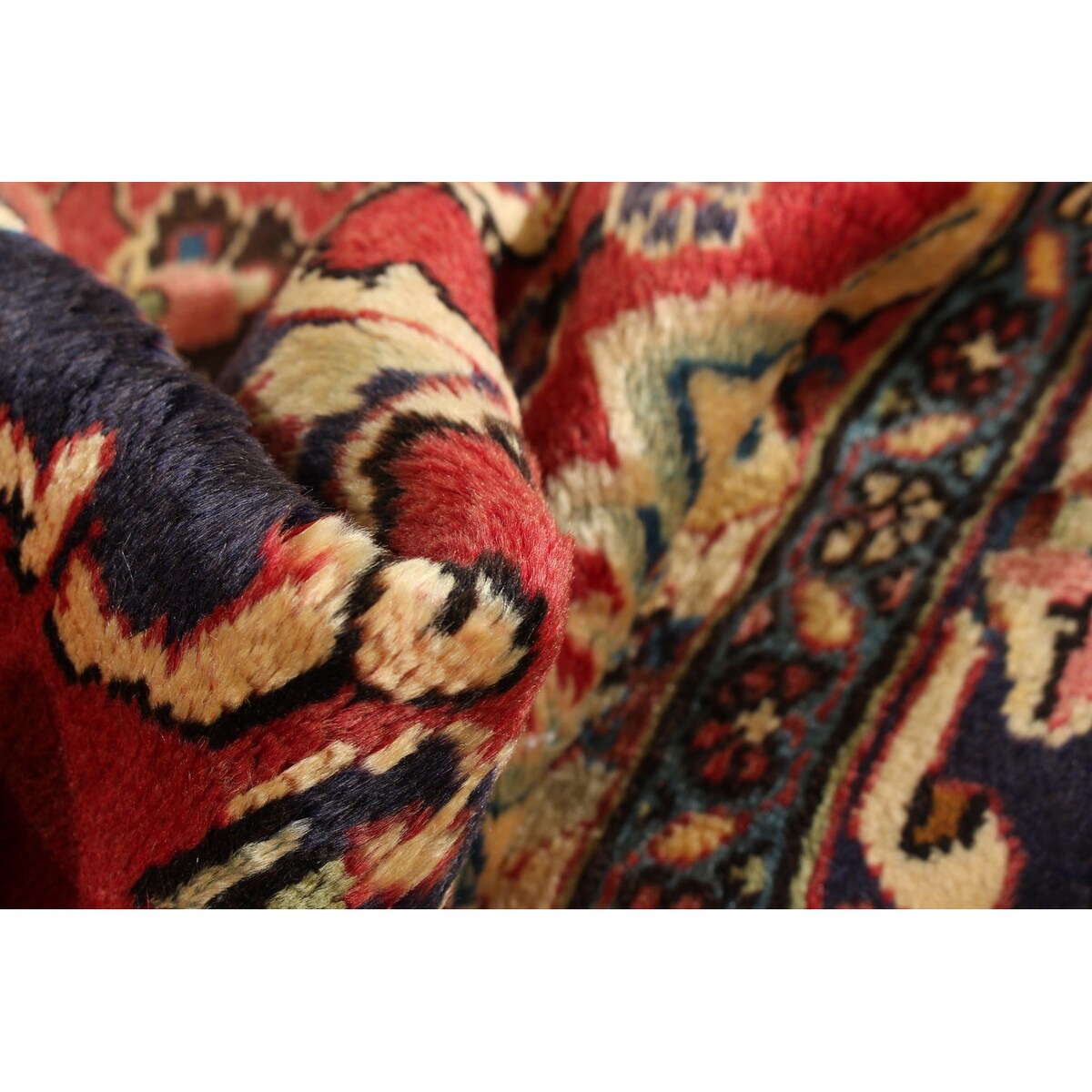 Hand-knotted Mahal Navy Blue Wool Rug - 4'10 x 7'8