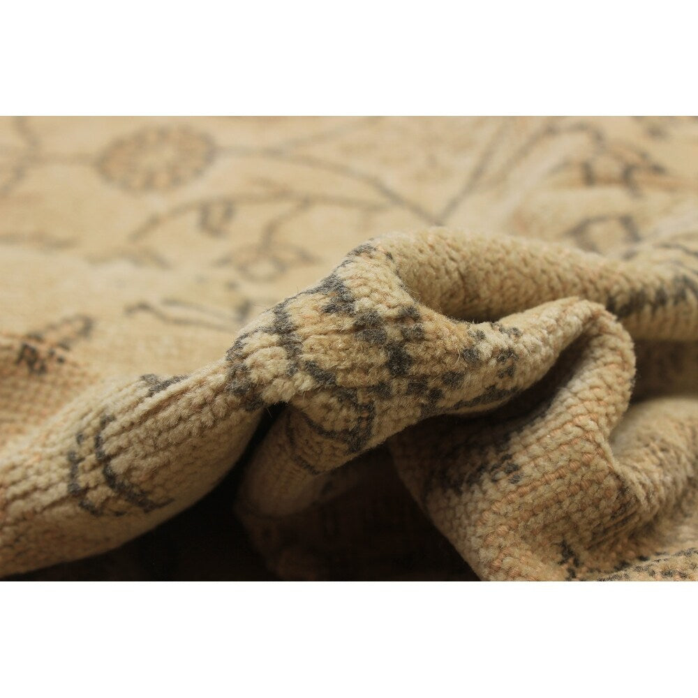 ECARPETGALLERY Hand-knotted Melis Vintage Beige Wool Rug - 6'5 x 10'1