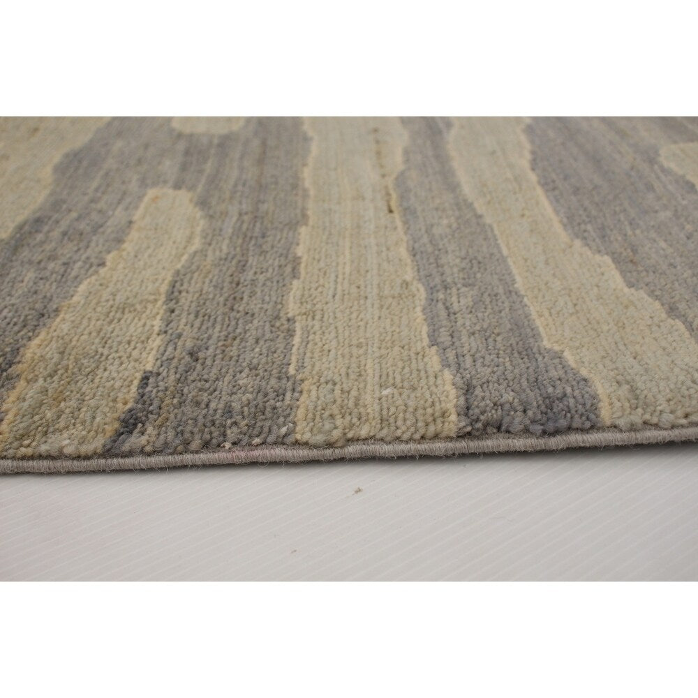 Hand-knotted Tangier Grey Wool Rug - 9'0 x 12'1