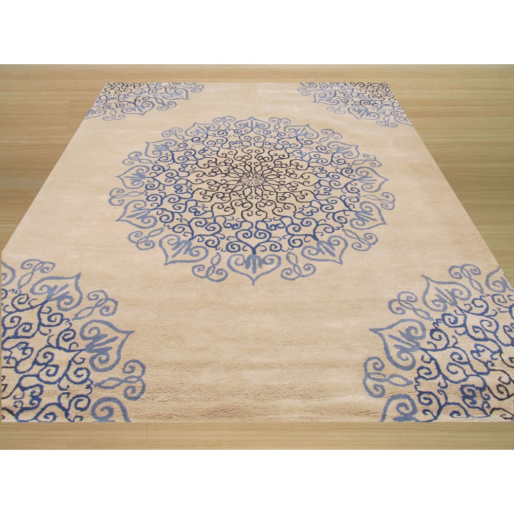 Hand-tufted Wool Blue Transitional Oriental Modern Naiin Rug