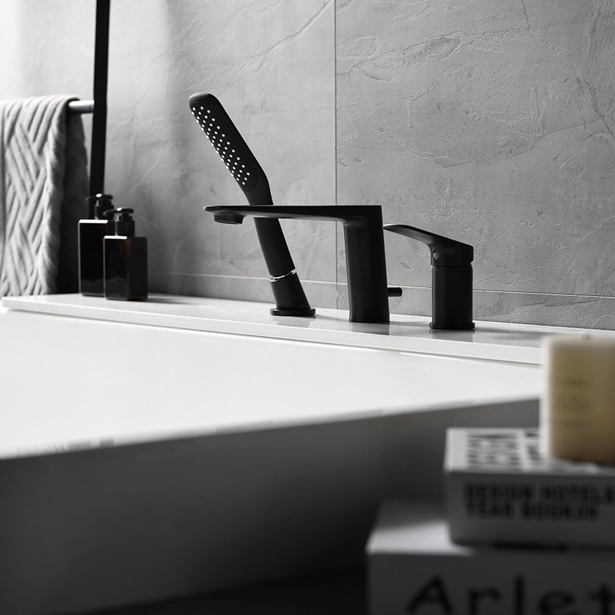 EPOWP Bathroom Matt Black Single Handle Deck Mounted Roman Tub Faucet