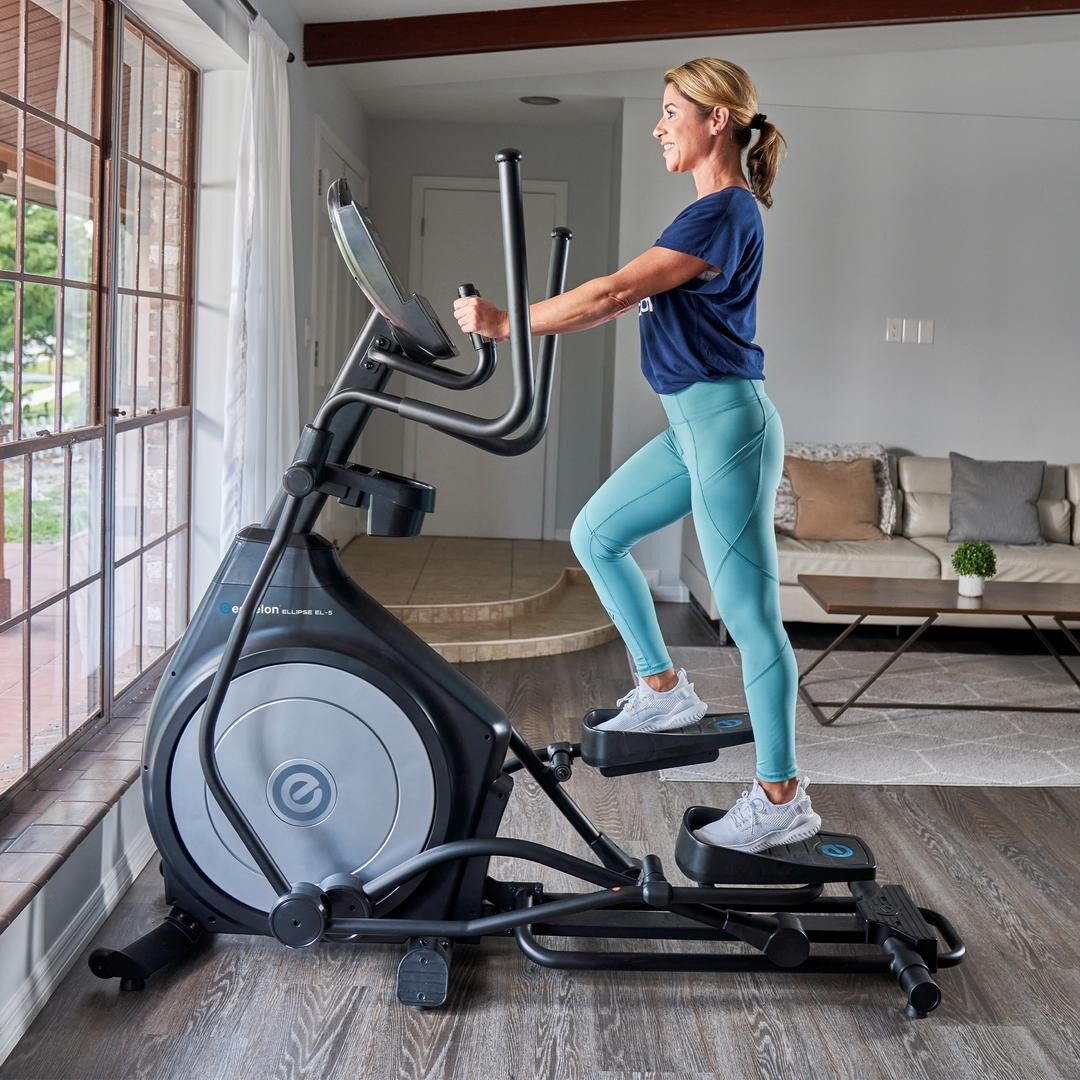 Echelon Ellipse EL-5 Elliptical with 30-day Free Membership