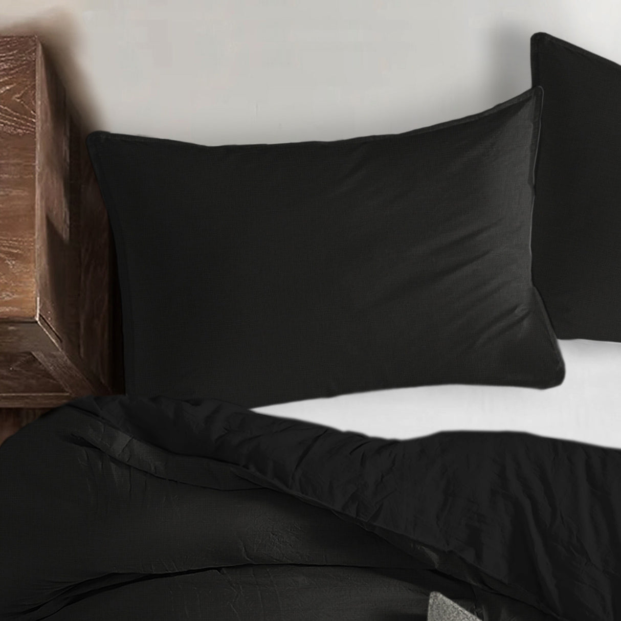 Eclipse Black Coverlet & Pillow Sham Set