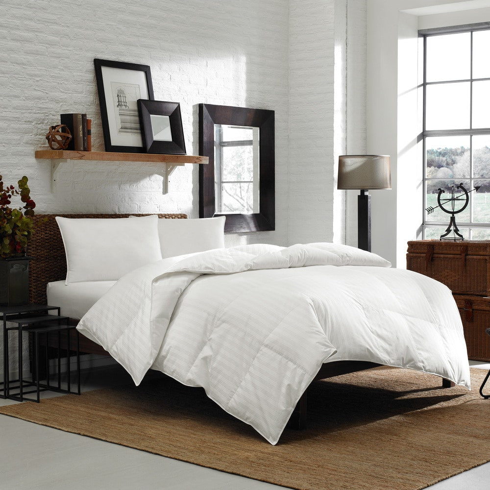 Eddie Bauer 600 Fill Power White Down Medium Warmth Comforter