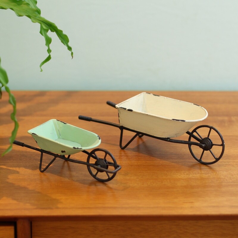 Elina Homestead Tabletop Metal Farmhouse Wheelbarrow Set - 3"H x 9.5"W x 3.5"D