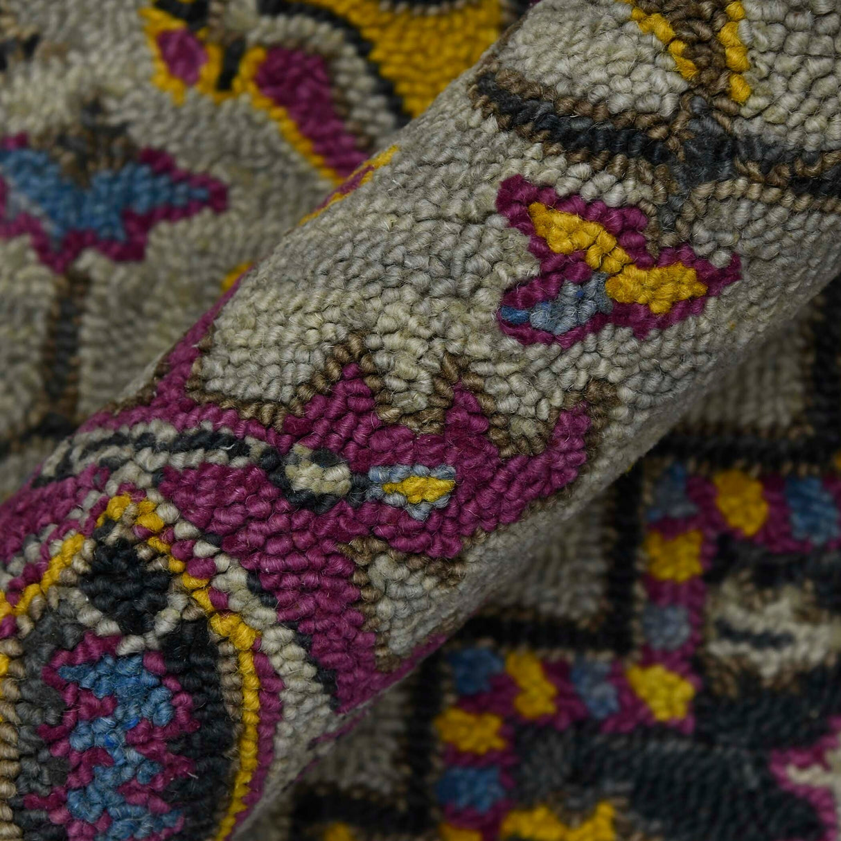 Everly Roe Boho Chic Hand-Tufted New Zealand Wool Area Rug