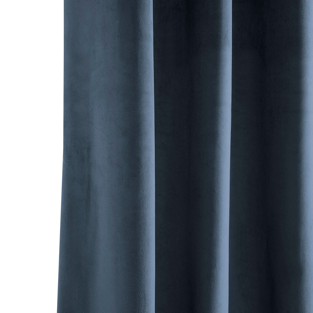 Exclusive Fabrics Heritage Plush Velvet Room Darkening Grommet Curtain (1 Panel)