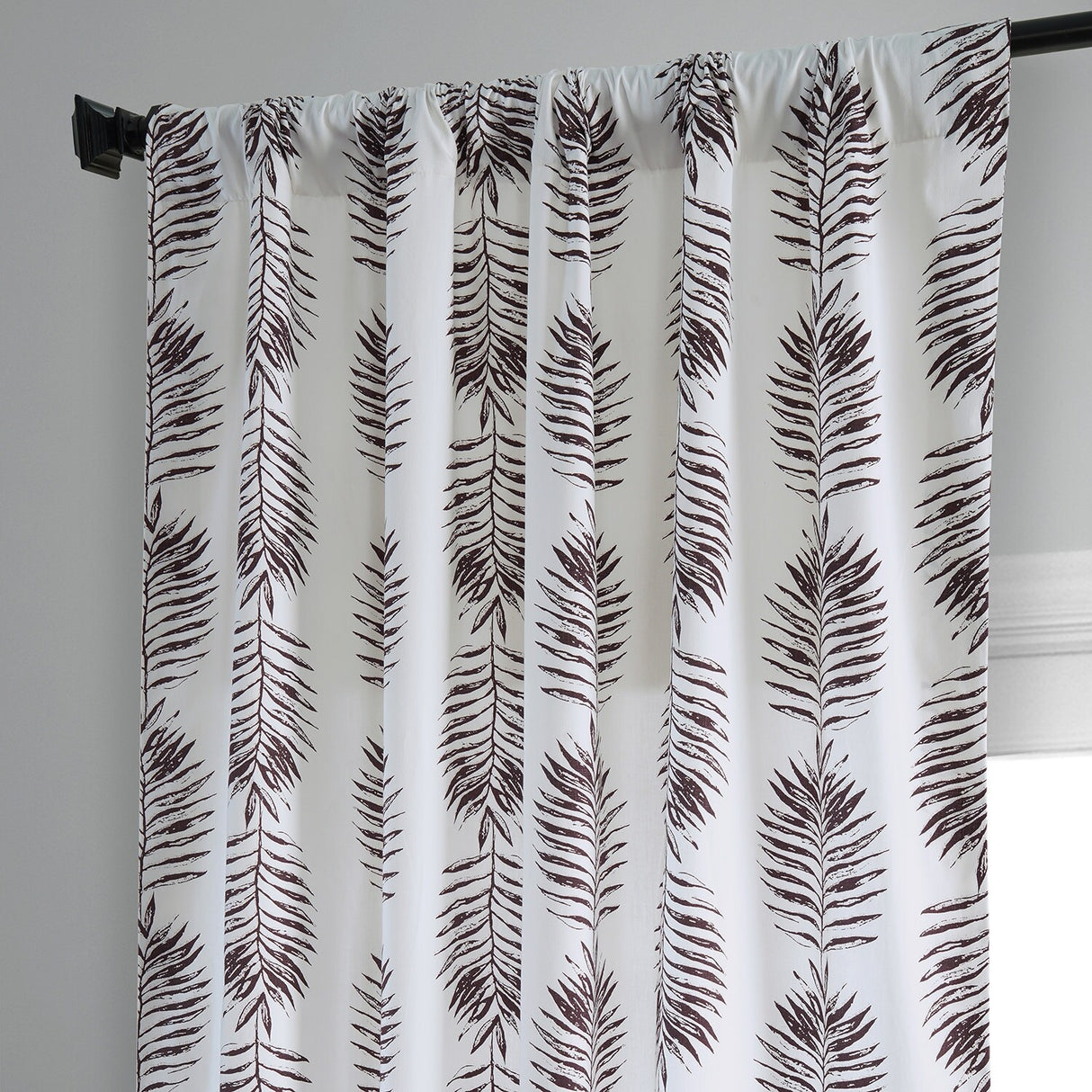 Exclusive Fabrics Sago Paisley Harmony Printed Cotton Room Darkening Curtains (1 Panel)