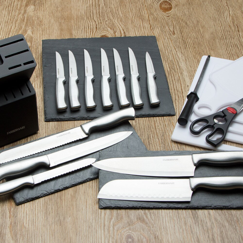 Farberware 15-piece Stamped Stainless Steel Cutlery Set with Bonus Cutting Boards