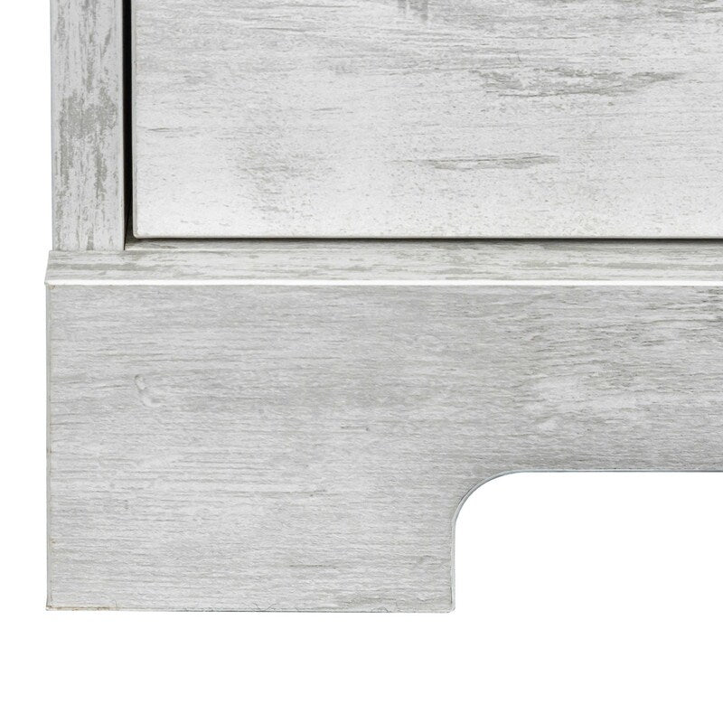 Farmhouse chic 3 drawer chest of drawers