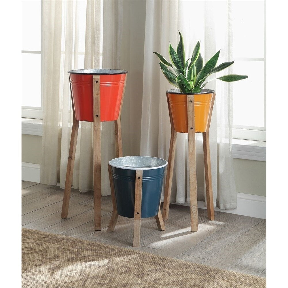 Farmstead Small Standing Planter