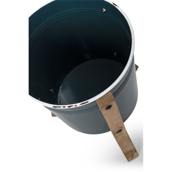 Farmstead Small Standing Planter
