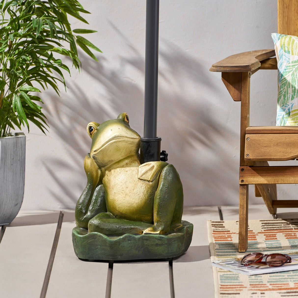 Fenimore Frog Umbrella Base by Christopher Knight Home - 14.00" W x 13.00" L x 15.50" H