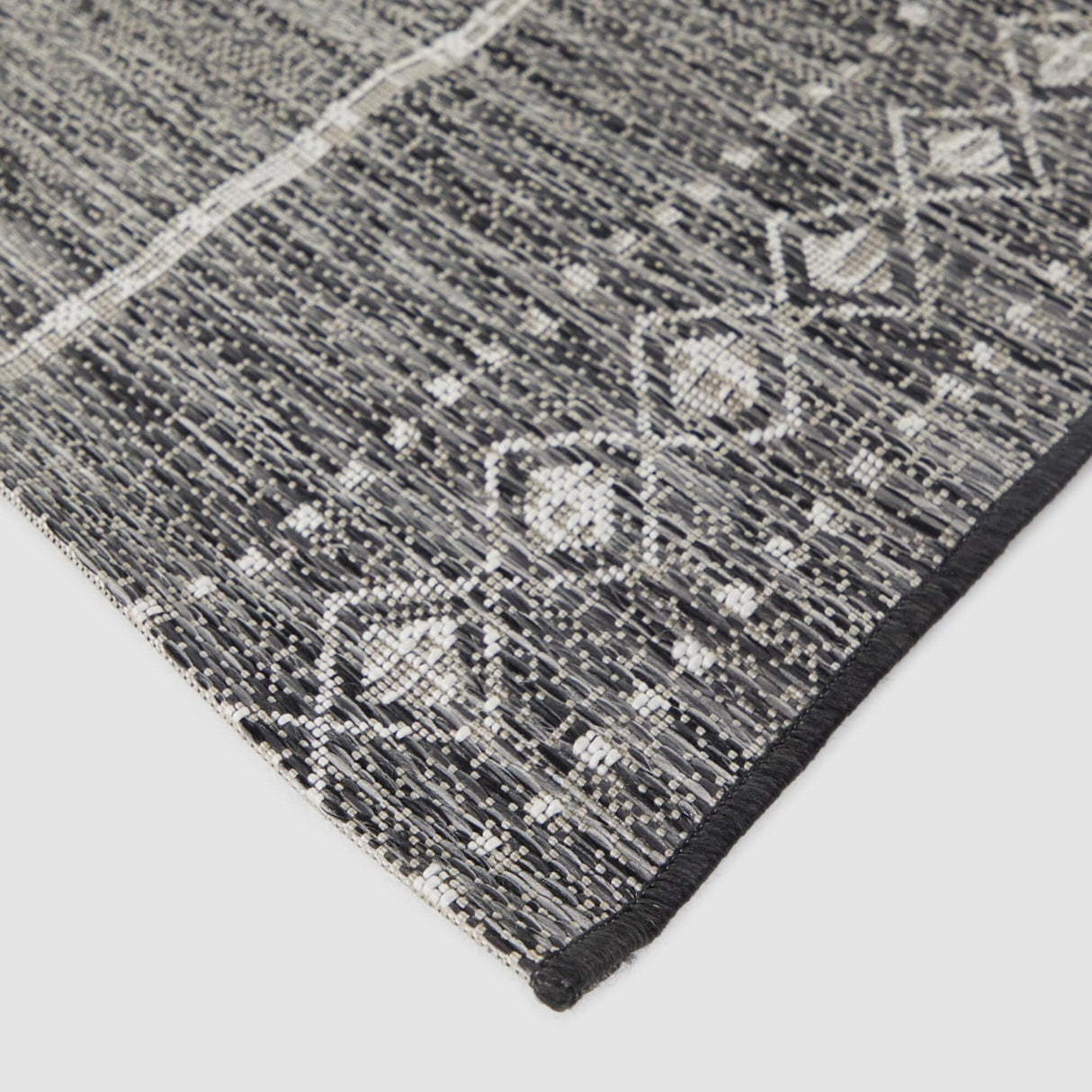 Ferdinand Moroccan Medallion Indoor/Outdoor Area Rug