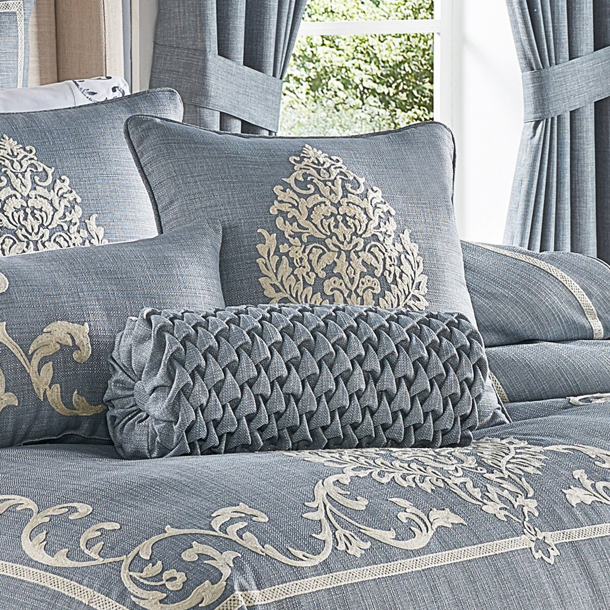 J. Queen New York Aurora Neckroll Pillow