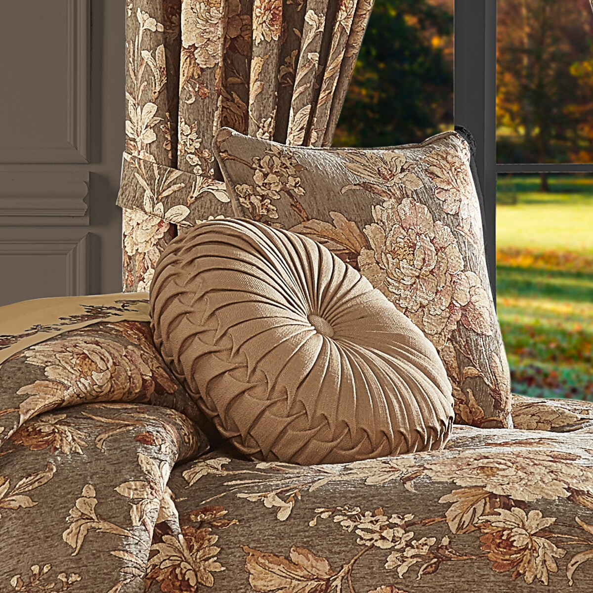 J. Queen New York Camellia Tufted Round Decorative Throw Pillow