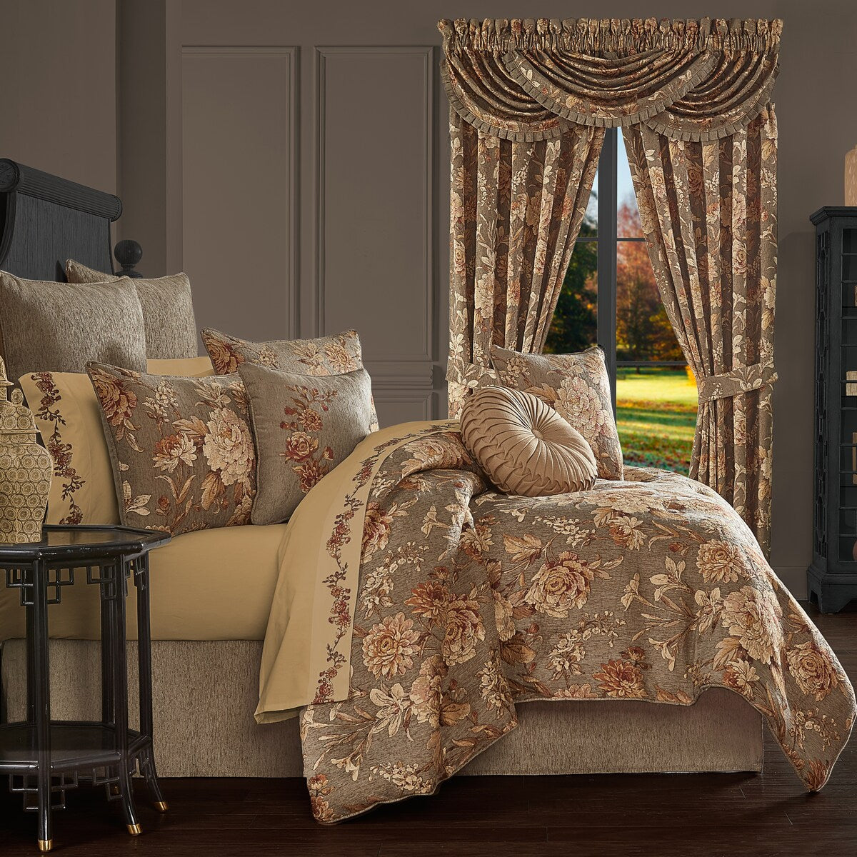 J. Queen New York Camellia Tufted Round Decorative Throw Pillow