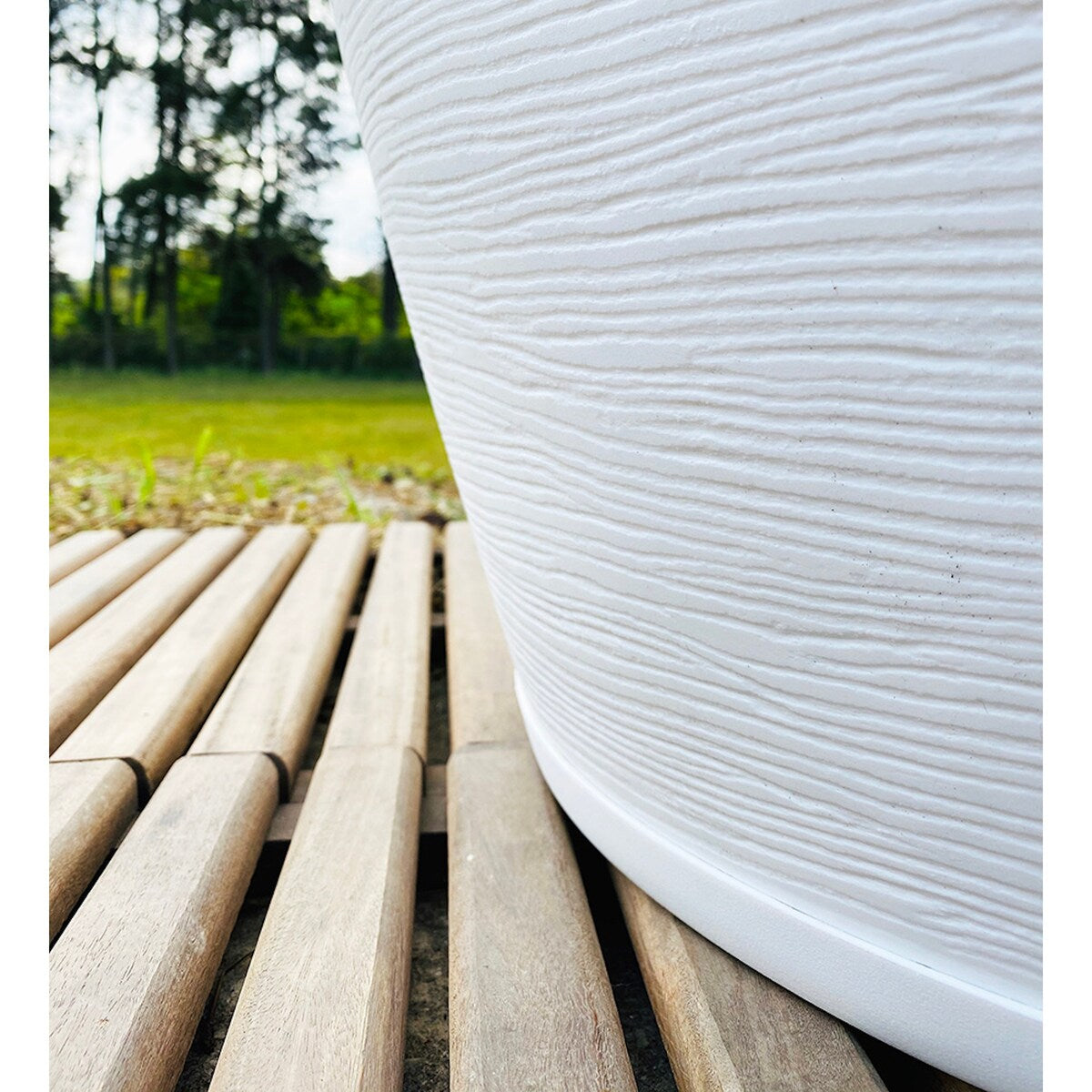 Floridis Amsterdan XX-Large Planter Bowl - 27.56 inches high x 29.53 inch diameter